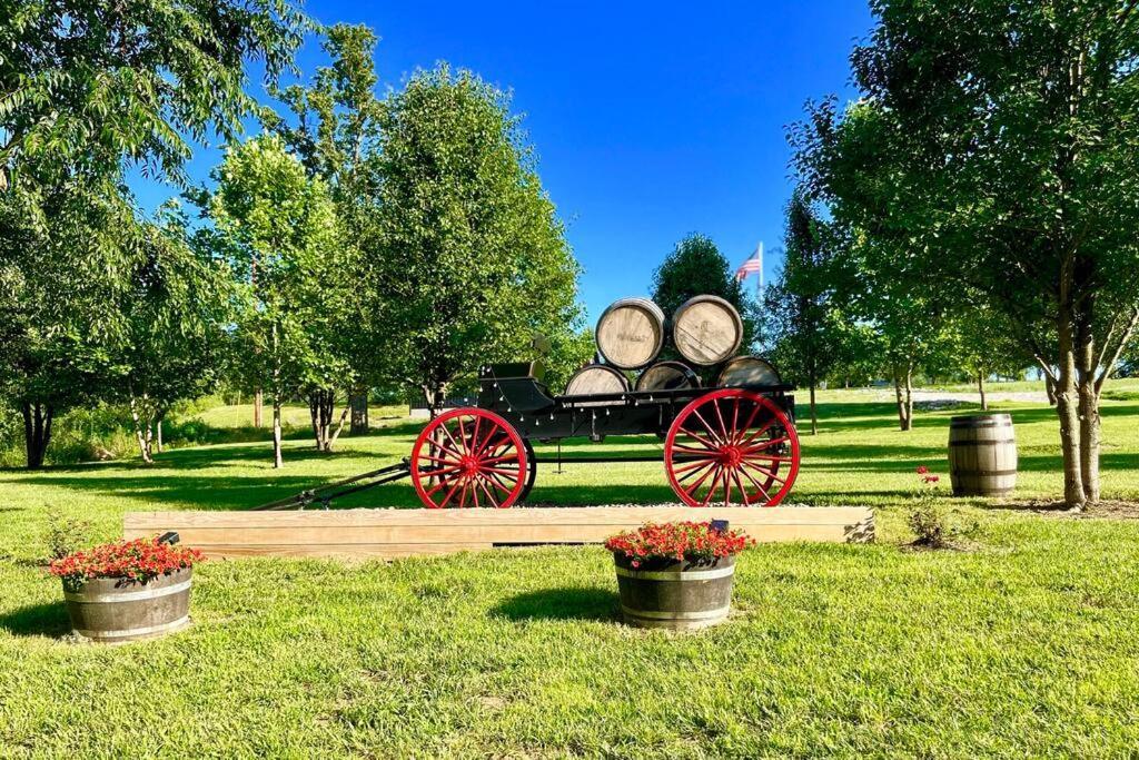 #4 Kentucky Bourbon Trail Bourbon Barrel Cottages Lawrenceburg Eksteriør billede