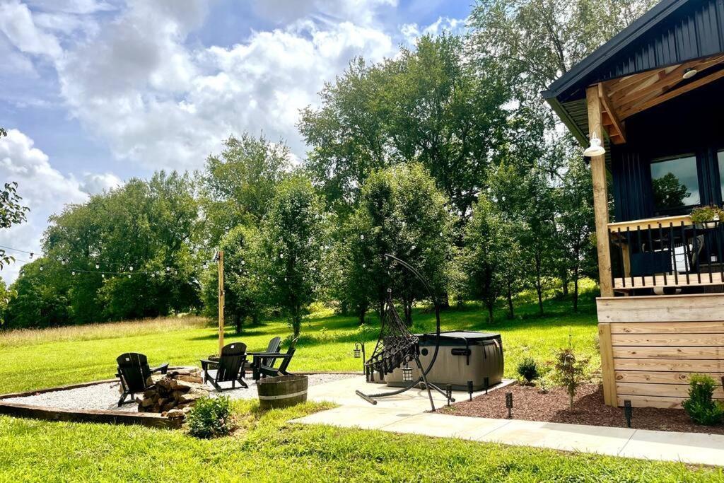 #4 Kentucky Bourbon Trail Bourbon Barrel Cottages Lawrenceburg Eksteriør billede